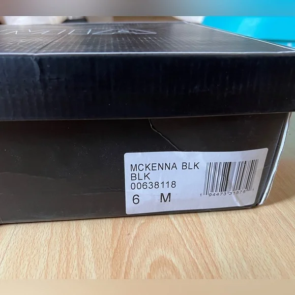 MIA McKenna black chunky heeled boots - Picture 3 of 6